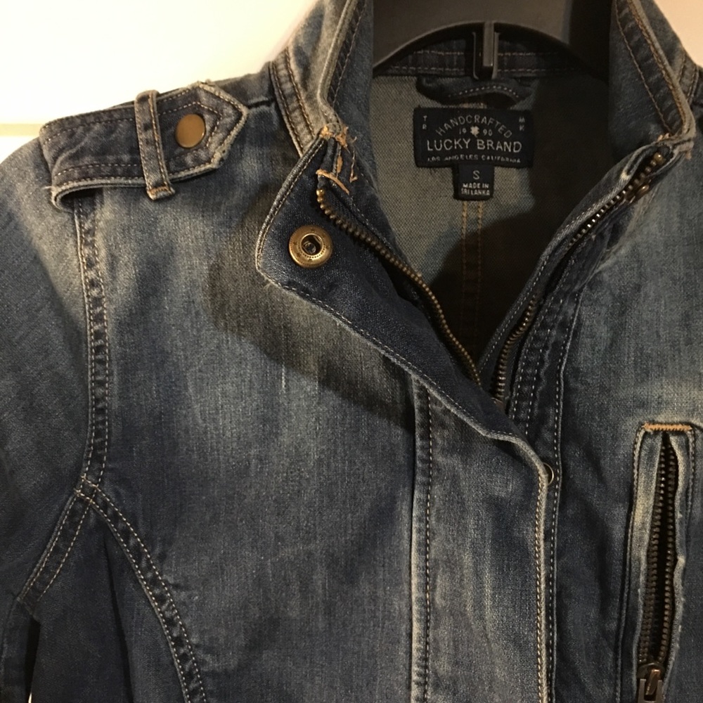 Lucky jean jacket with zippers, and elastic waist - Picture 2 of 5